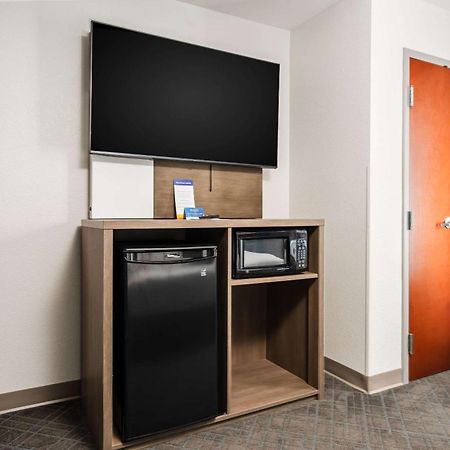 Comfort Suites Columbia Northeast - Fort Jackson Buitenkant foto