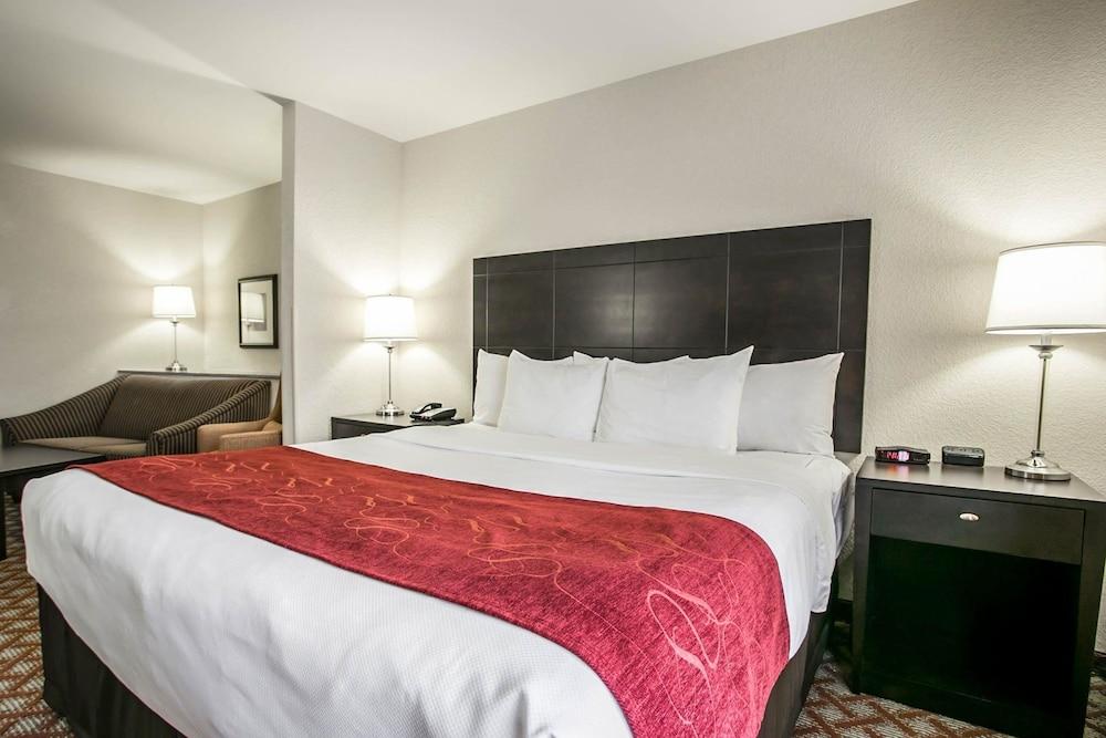 Comfort Suites Columbia Northeast - Fort Jackson Buitenkant foto