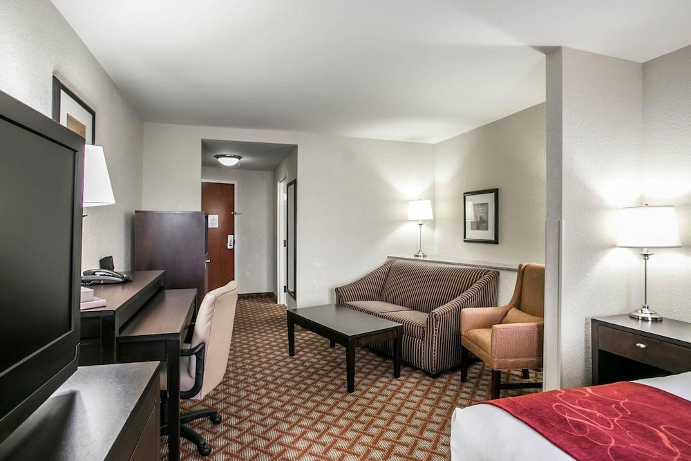 Comfort Suites Columbia Northeast - Fort Jackson Buitenkant foto