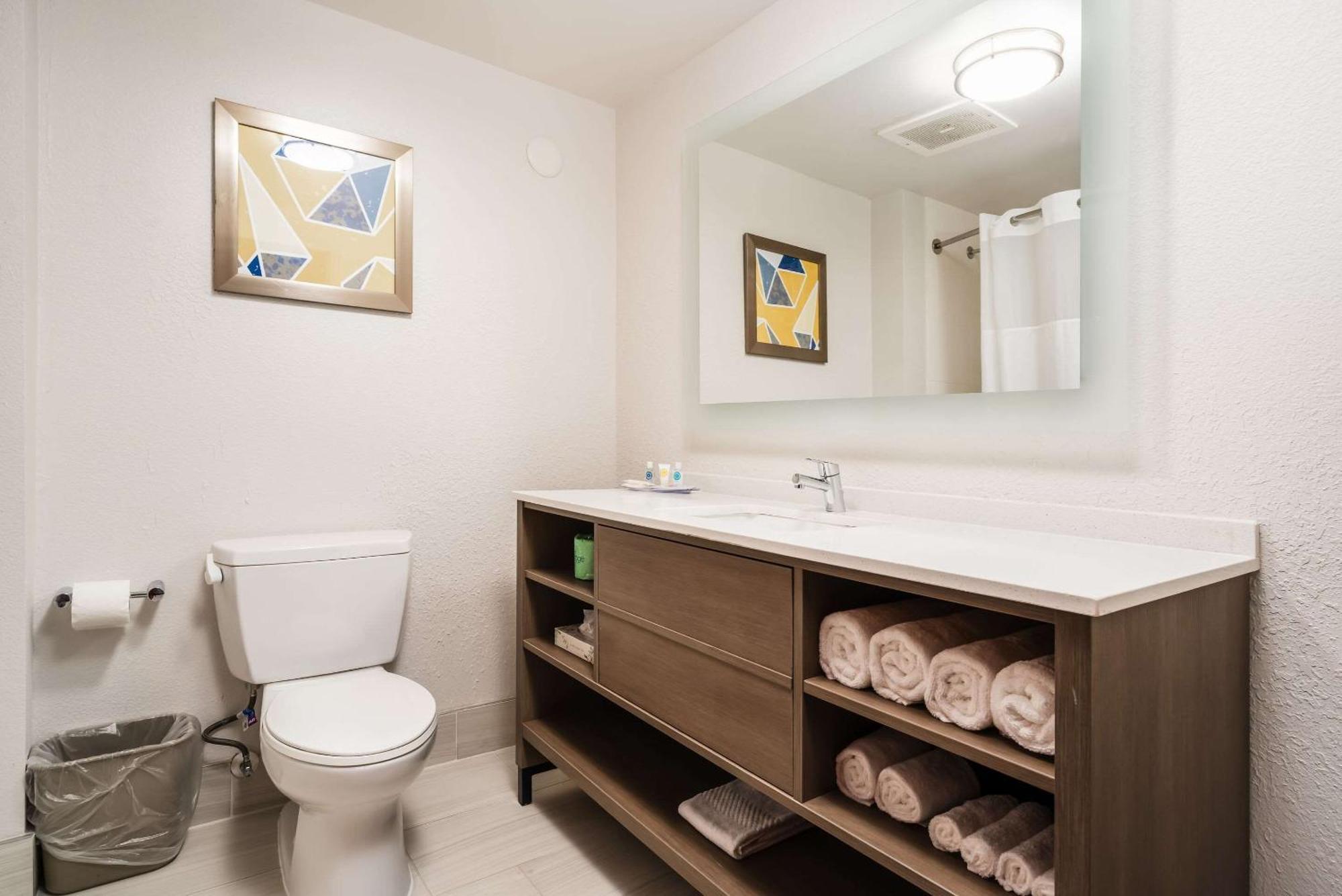 Comfort Suites Columbia Northeast - Fort Jackson Buitenkant foto