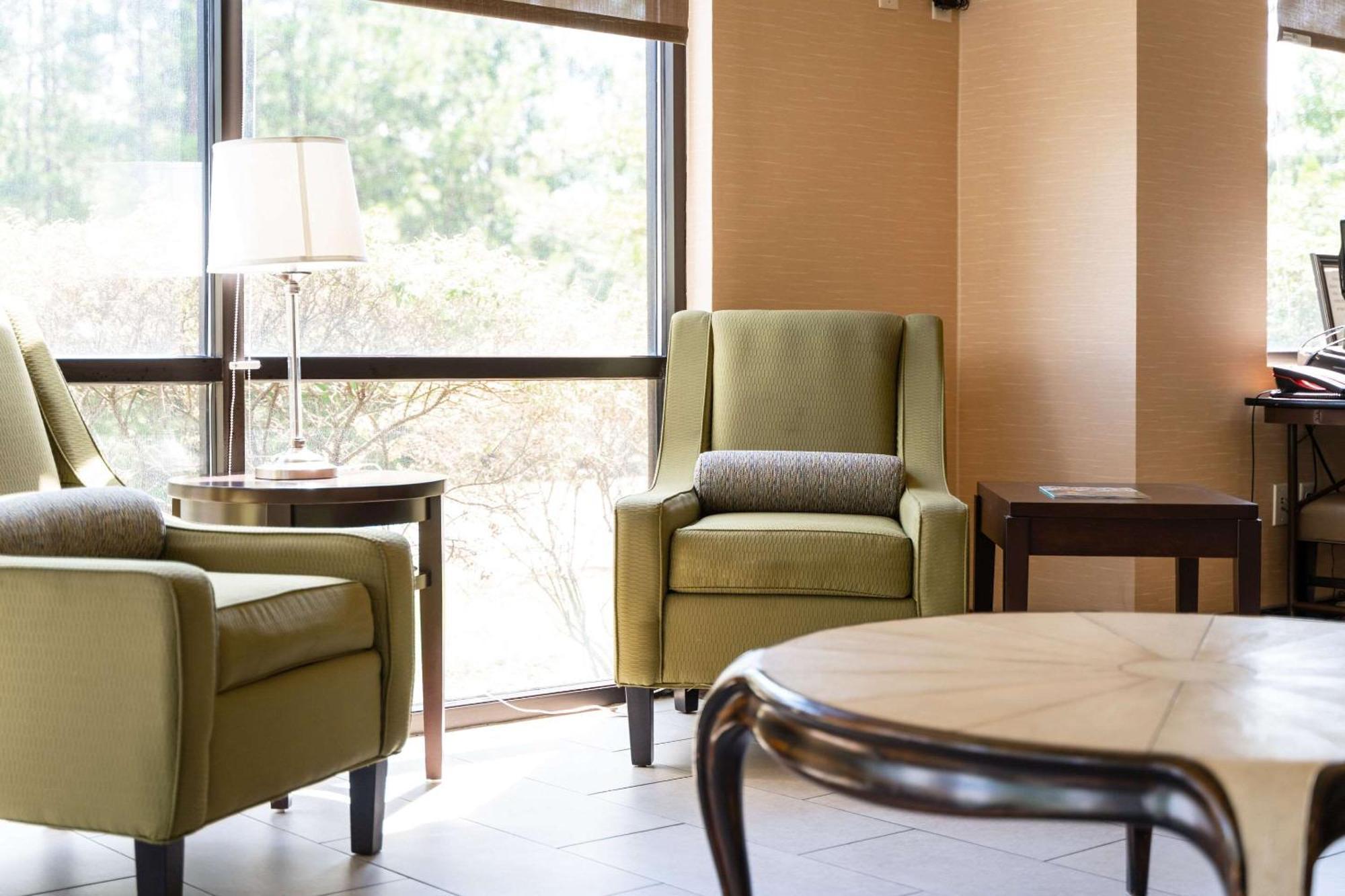 Comfort Suites Columbia Northeast - Fort Jackson Buitenkant foto