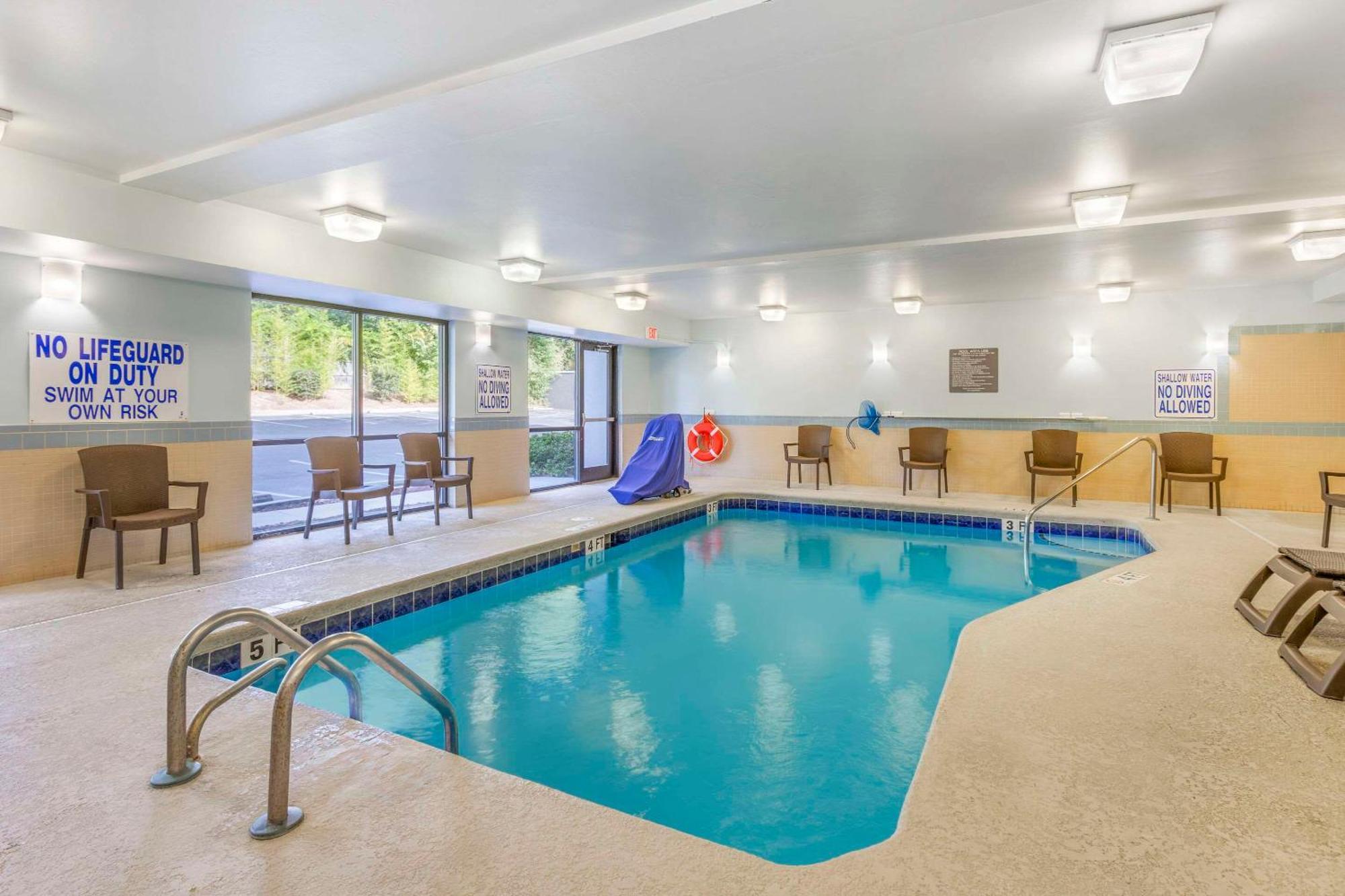 Comfort Suites Columbia Northeast - Fort Jackson Buitenkant foto