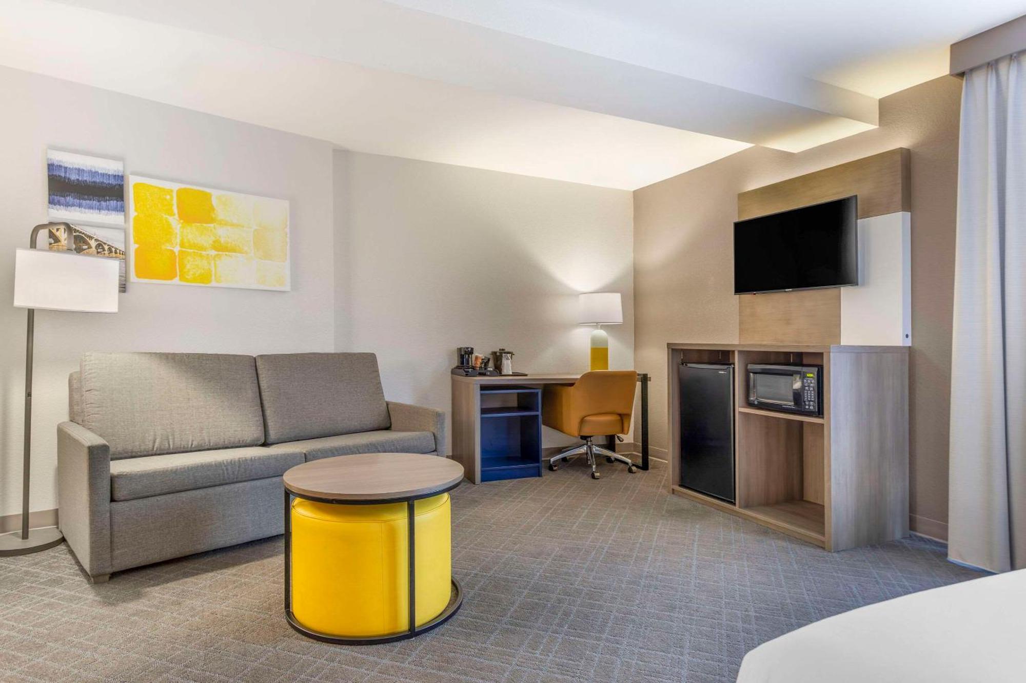 Comfort Suites Columbia Northeast - Fort Jackson Buitenkant foto