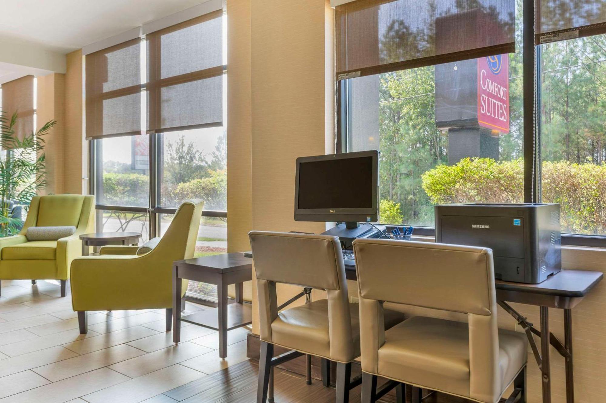 Comfort Suites Columbia Northeast - Fort Jackson Buitenkant foto