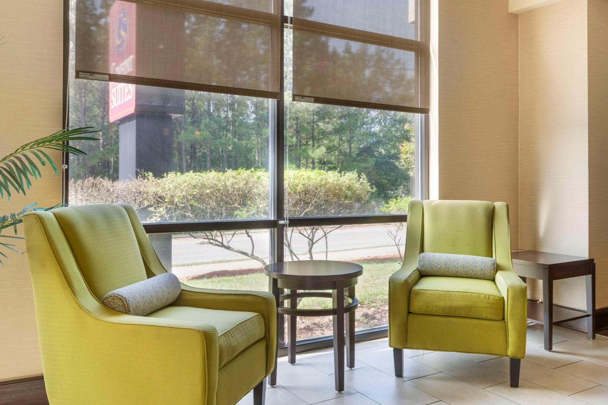 Comfort Suites Columbia Northeast - Fort Jackson Buitenkant foto