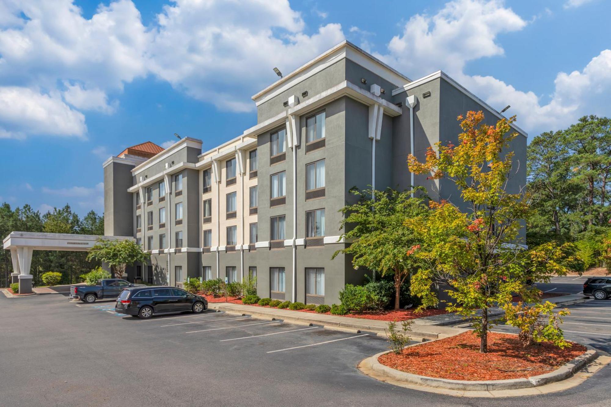 Comfort Suites Columbia Northeast - Fort Jackson Buitenkant foto